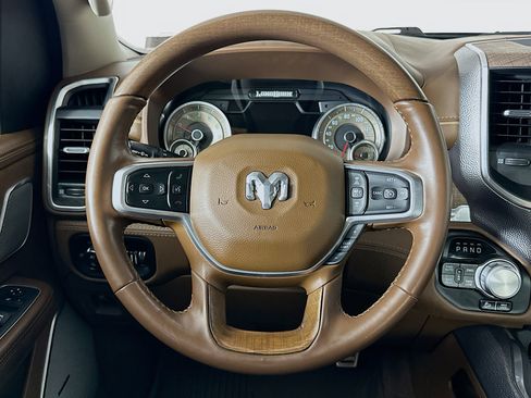 Used 2022 RAM 1500 Limited AWD/4WD image 17