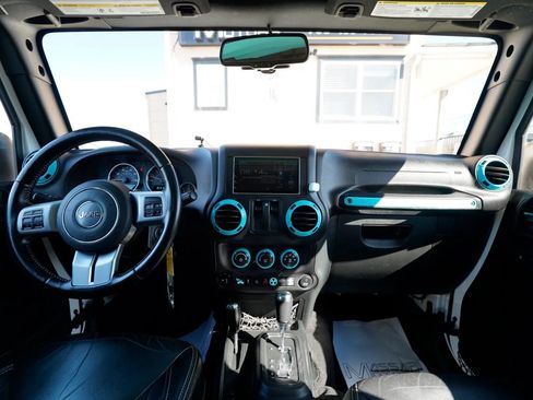 Used 2018 Jeep Wrangler Sport AWD/4WD image 35