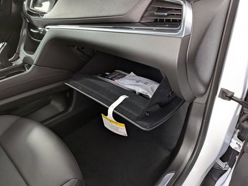 New 2026 Cadillac XT5 Premium Luxury w/ LPO, Floor Liner Package image 33