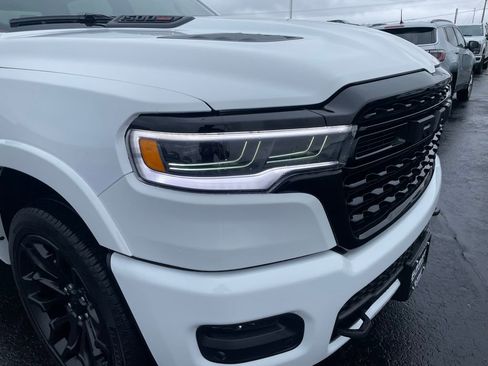Used 2025 RAM 1500 Limited AWD/4WD image 30