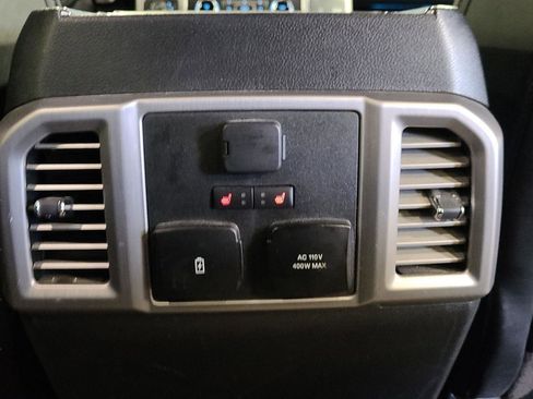 Used 2020 Ford F150 Platinum w/ Equipment Group 701A Luxury image 23