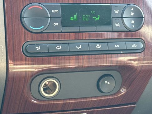 Used 2007 Ford F150 Lariat image 19