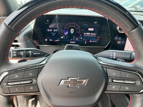 Used 2024 Chevrolet Traverse RS w/ LPO, Floor Liner Package AWD/4WD image 28