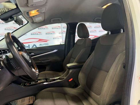 Used 2023 Chevrolet Bolt EUV LT FWD image 31