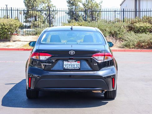 Certified 2022 Toyota Corolla LE w/ Carpet Mat Package (TMS) FWD image 6