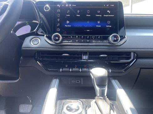 Used 2023 Chevrolet Colorado LT w/ LT Convenience Package II image 27