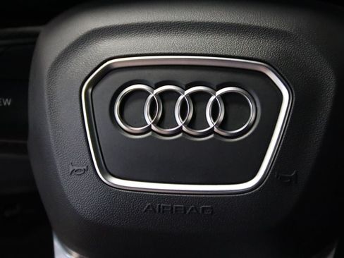 Used 2025 Audi Q5 Prestige AWD/4WD image 52