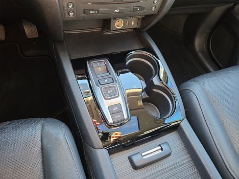 Used 2018 Honda Pilot Elite image 22