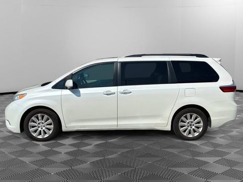 Used 2015 Toyota Sienna XLE Premium AWD/4WD image 2
