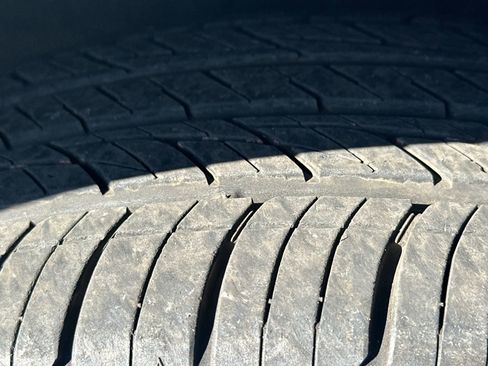 Used 2024 Nissan Pathfinder S image 12