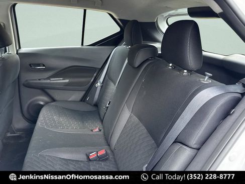 Certified 2024 Nissan Kicks SV FWD image 29