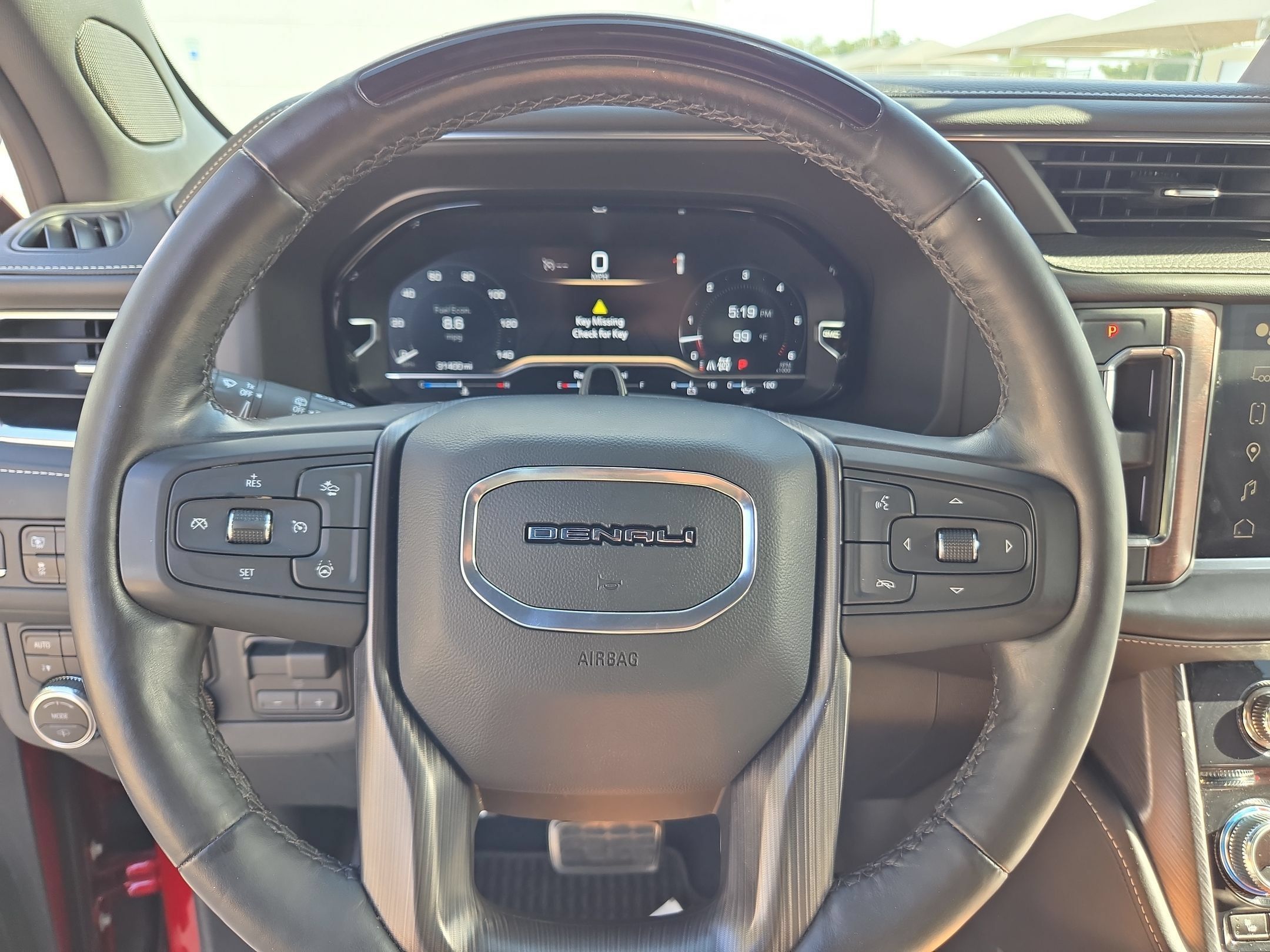 Certified 2023 GMC Yukon Denali Ultimate AWD/4WD image 18