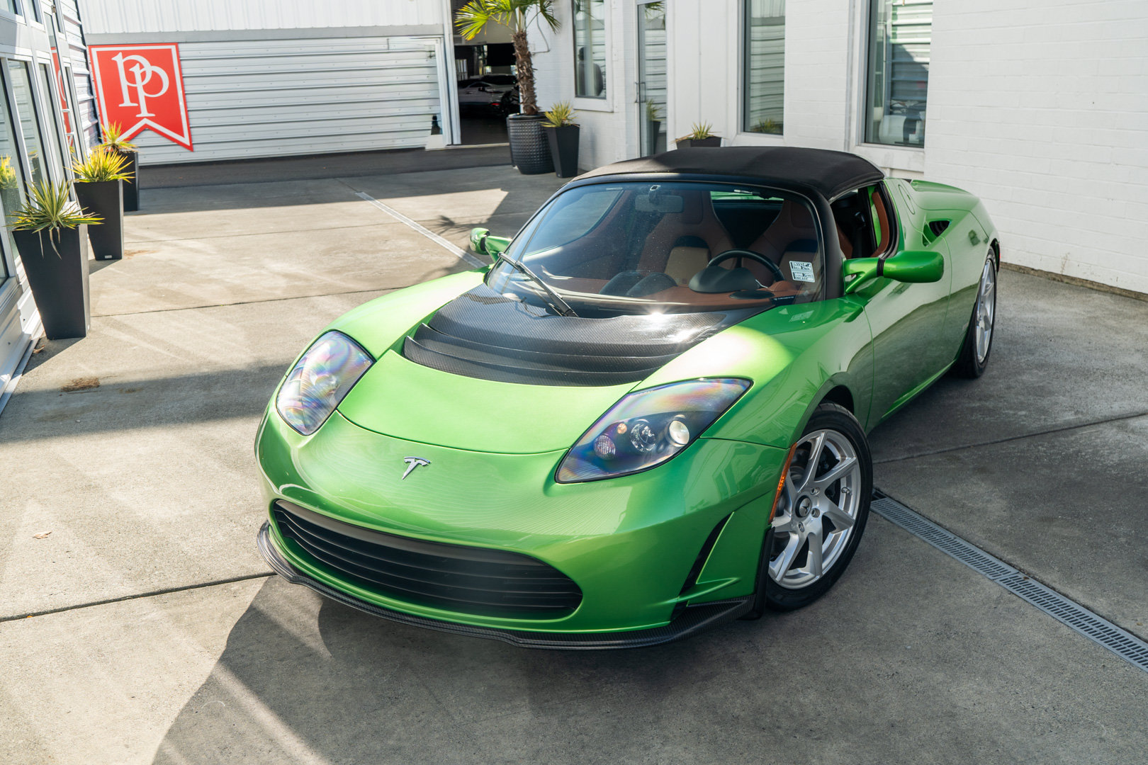 Used 2011 Tesla Roadster Sport RWD image 3