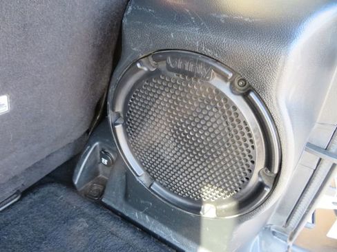 Used 2012 Jeep Wrangler Sahara w/ Connectivity Group image 17