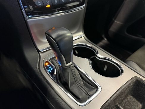 Used 2021 Jeep Grand Cherokee Laredo X image 17