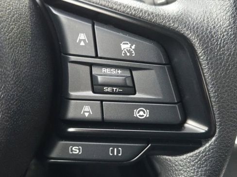 Certified 2025 Subaru Crosstrek 2.0i Premium image 17