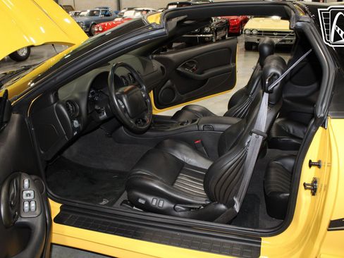 Used 2002 Pontiac Firebird Trans Am w/ SLP Firehawk Pkg image 21