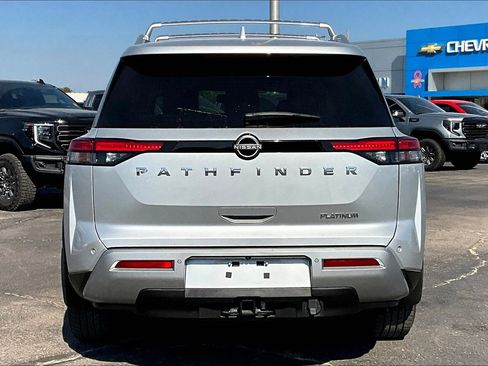 Used 2022 Nissan Pathfinder Platinum w/ Cargo Package image 4