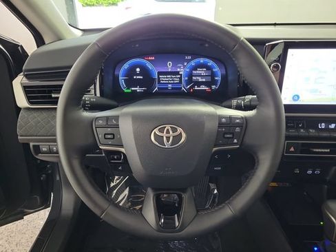 Used 2026 Toyota Camry XLE FWD image 26