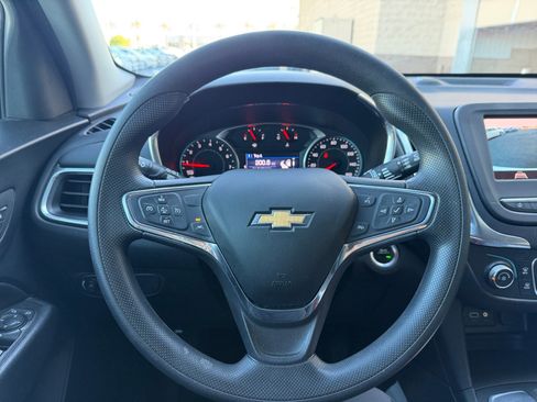 Used 2020 Chevrolet Equinox LT image 9