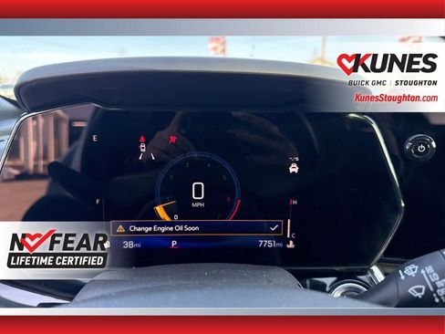 Used 2024 Chevrolet Trax RS w/ Sunroof Package image 29