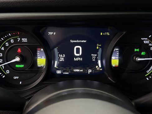 Used 2024 Jeep Wrangler Unlimited AWD/4WD image 30