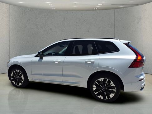 Used 2026 Volvo XC60 B5 Plus w/ Protection Package Premier AWD/4WD image 7