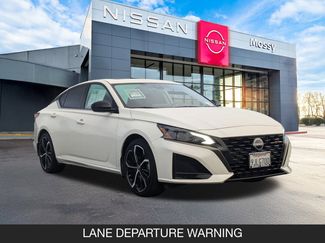 Used 2023 Nissan Altima 2.5 SR w/ SR Premium Package video 2