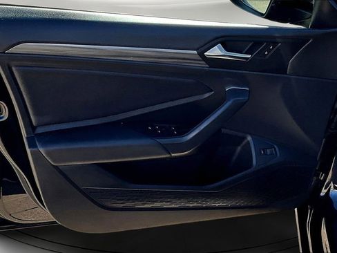 Used 2019 Volkswagen Jetta SEL w/ Cold Weather Package image 22