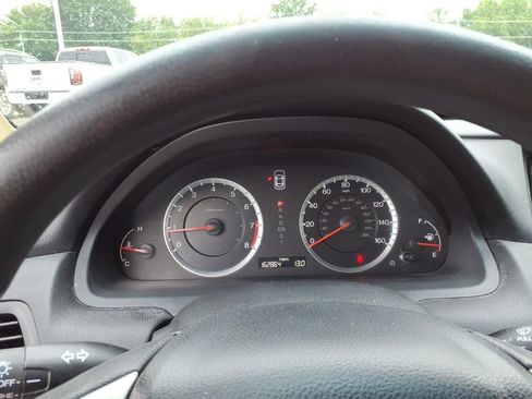 Used 2012 Honda Accord LX image 9