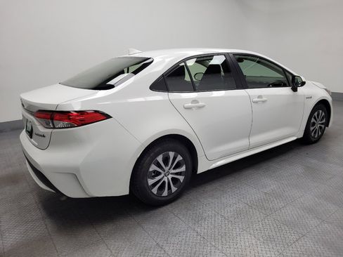 Used 2021 Toyota Corolla LE image 10