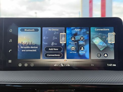 New 2026 Nissan Kicks SR image 24