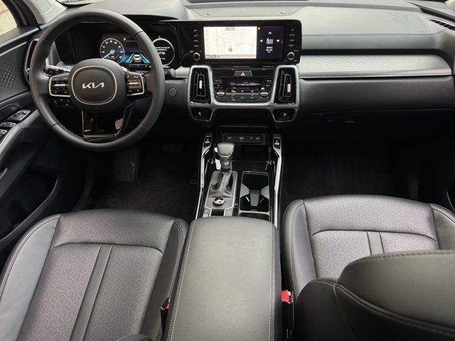 Used 2023 Kia Sorento SX AWD/4WD image 16