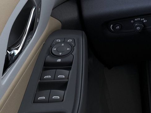 Used 2023 Chevrolet Traverse LS FWD image 23