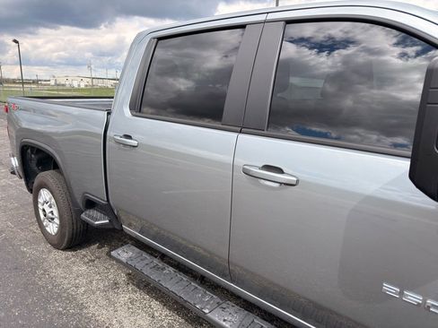 Used 2024 Chevrolet Silverado 2500 LT w/ Convenience Package AWD/4WD image 7