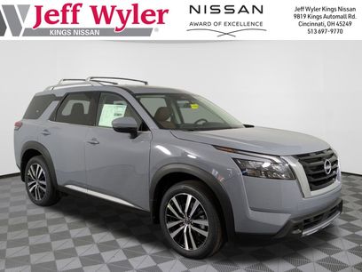New 2025 Nissan Pathfinder Platinum w/ Cargo Package