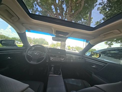Certified 2025 Lexus ES 350 w/ Premium Package FWD image 21