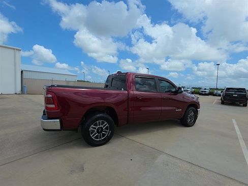 Used 2023 RAM 1500 Laramie AWD/4WD image 7