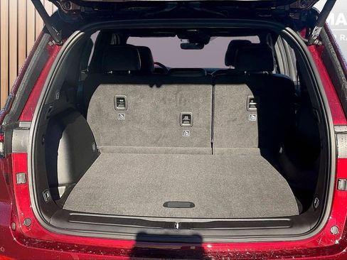 New 2026 Jeep Grand Cherokee Altitude image 25