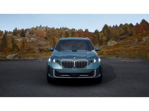 New 2026 BMW X5 xDrive50e w/ Premium Package image 3