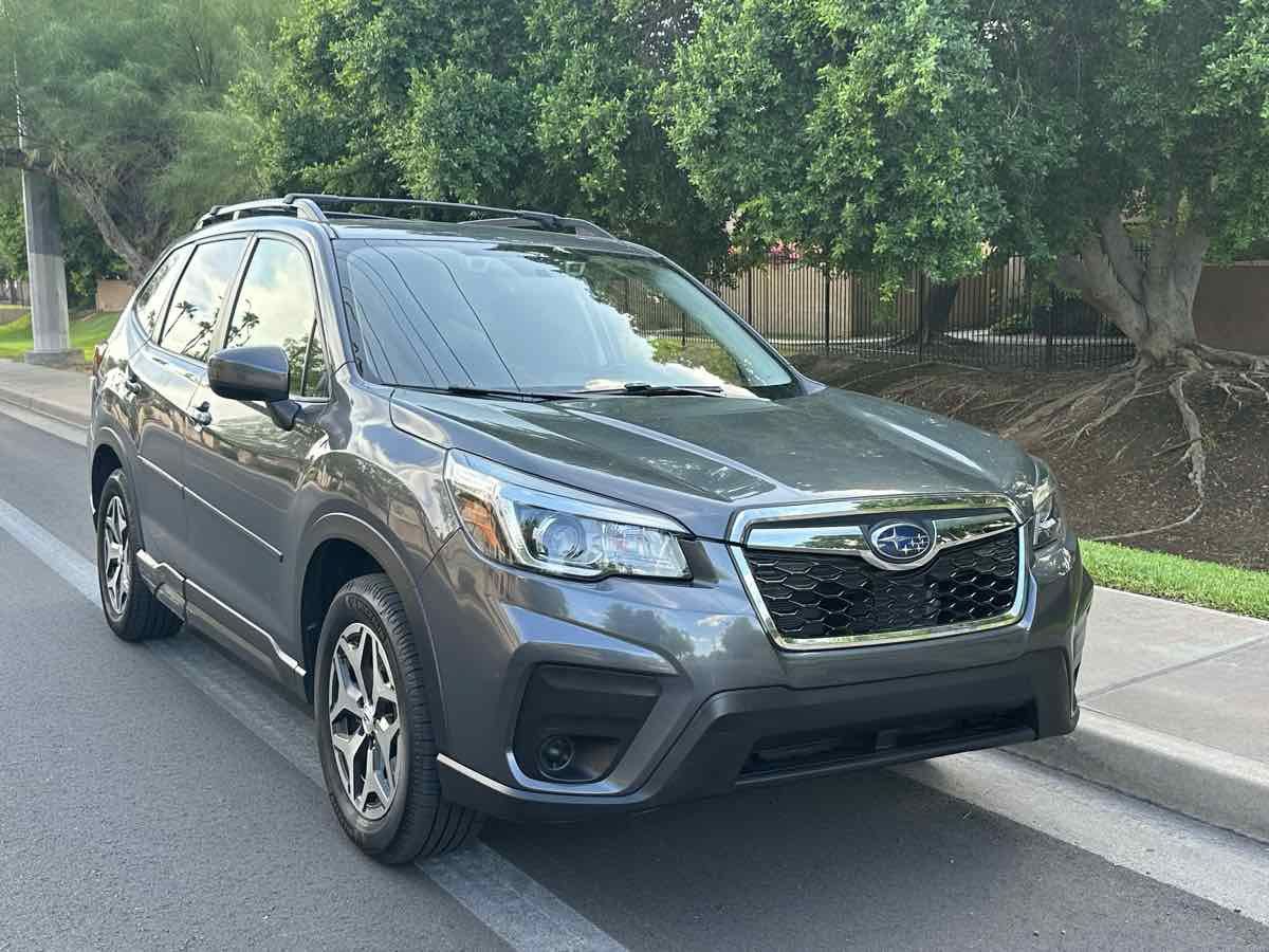 Used 2020 Subaru Forester Premium AWD/4WD image 2