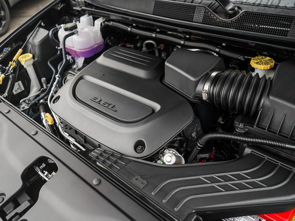 New 2026 Chrysler Pacifica Select AWD/4WD image 7