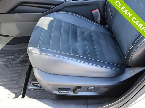 Used 2024 Mitsubishi Outlander SE image 12