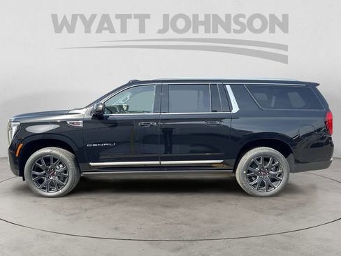 New 2026 GMC Yukon XL Denali w/ Sun & Power Step Package AWD/4WD image 2