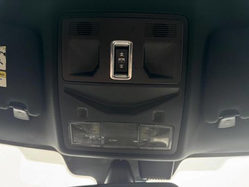 Used 2013 Land Rover Range Rover Evoque Pure Plus image 23