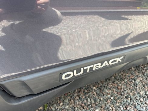 Used 2015 Subaru Outback 2.5i Premium AWD/4WD image 6