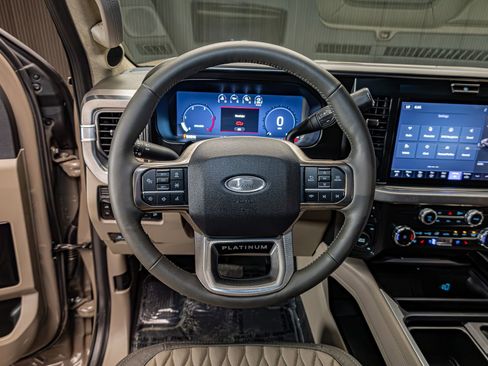 Used 2026 Ford F450 Platinum w/ Platinum Plus Package AWD/4WD image 19