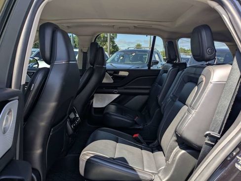 Used 2020 Lincoln Aviator Reserve w/ Equipment Group 202A AWD/4WD image 14