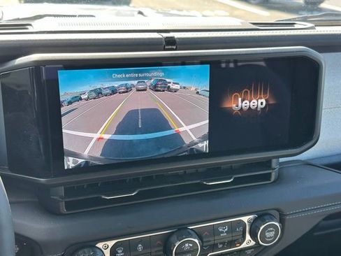 Used 2025 Jeep Wrangler Sahara 4xe w/ Safety Group image 28