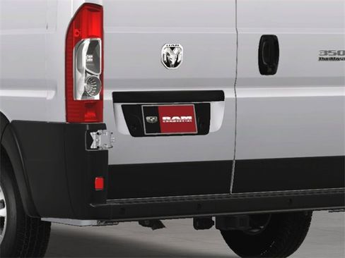 New 2024 RAM ProMaster 3500 w/ Quick Order Package 22G SLT image 16